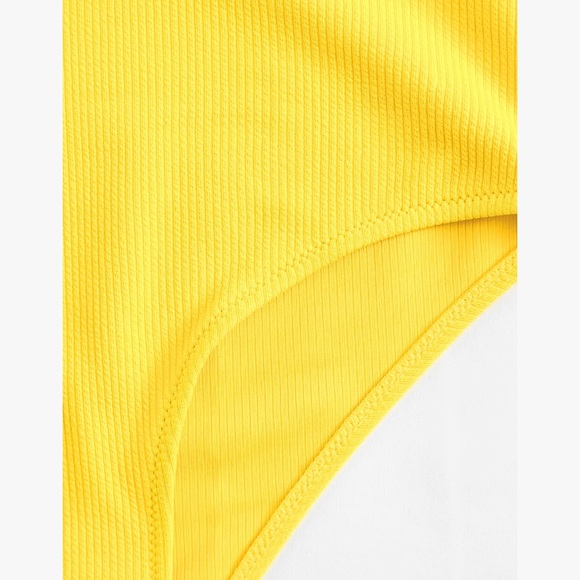 💫💫Super Hot Yellow Two Pieces Swimsuit - Picture 6 of 8